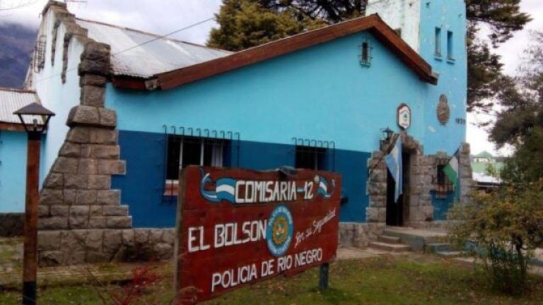 Denunciaron que una empleada municipal de El Bolsón juntaba en su casa donaciones para el incendio