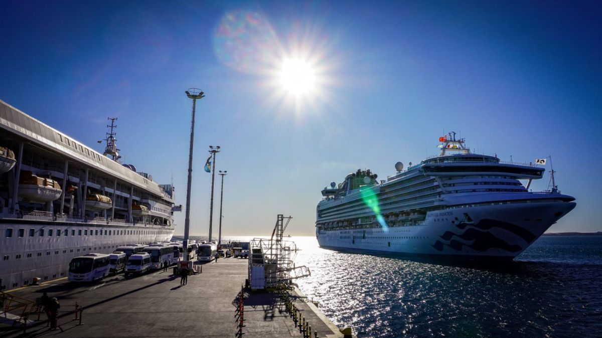 El crucero Sapphire Princess arribó a Puerto Madryn en su primera recalada de la temporada