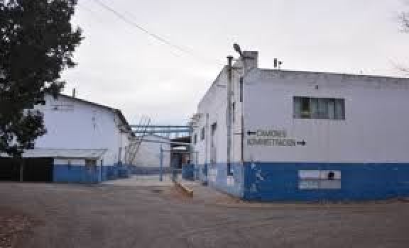 Trelew: abren investigación por usurpación de la ex Lanera Austral