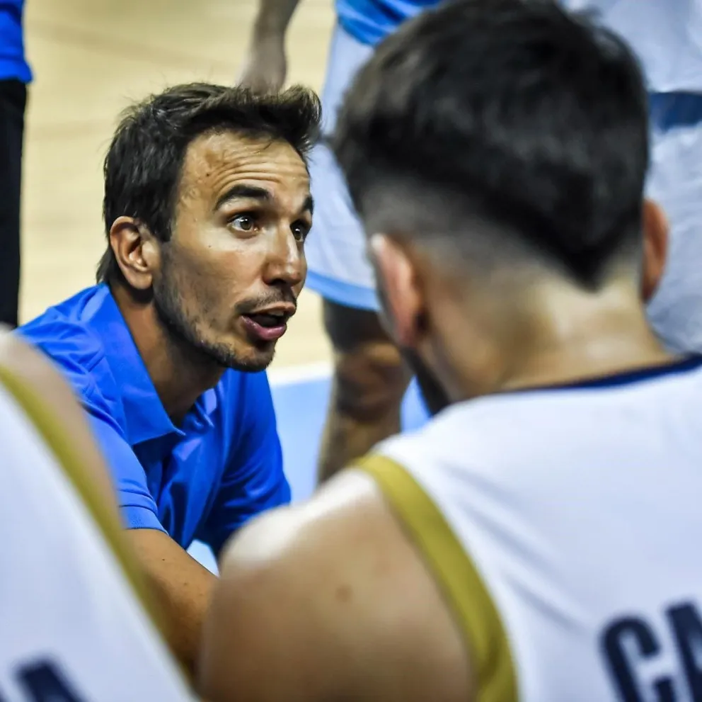 Básquetbol: El entrenador comodorense, “Nico” Casalanguida dirigirá a la Selección argentina