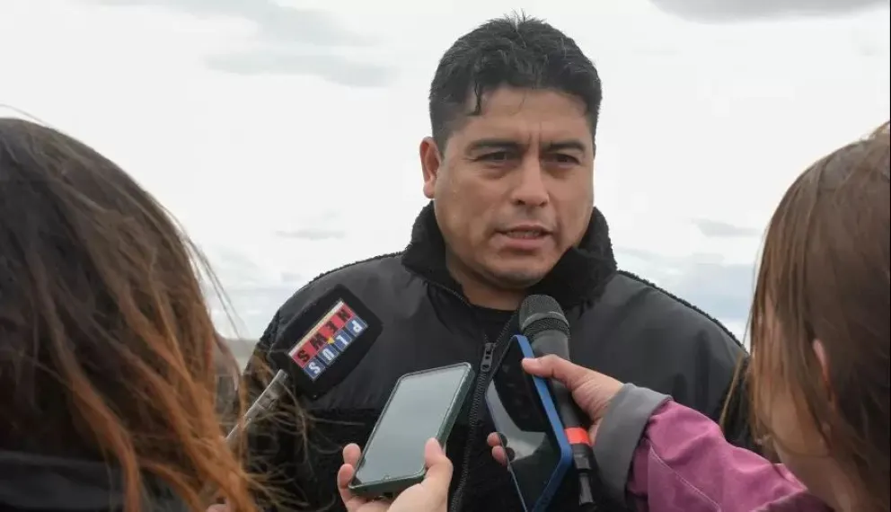 Vidal viaja a Buenos Aires y pide a Horacio Marín que modere su actitud