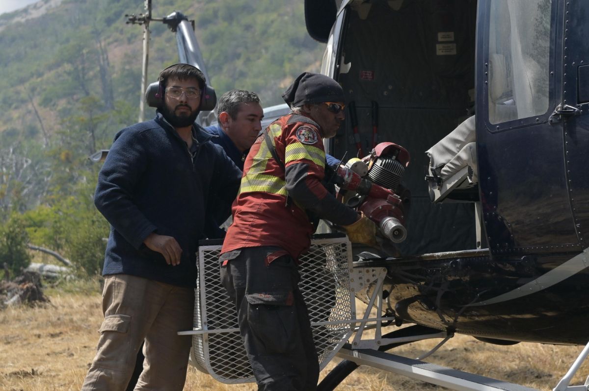 Luego de intensos trabajos fue contenido el incendio en Atilio Viglione