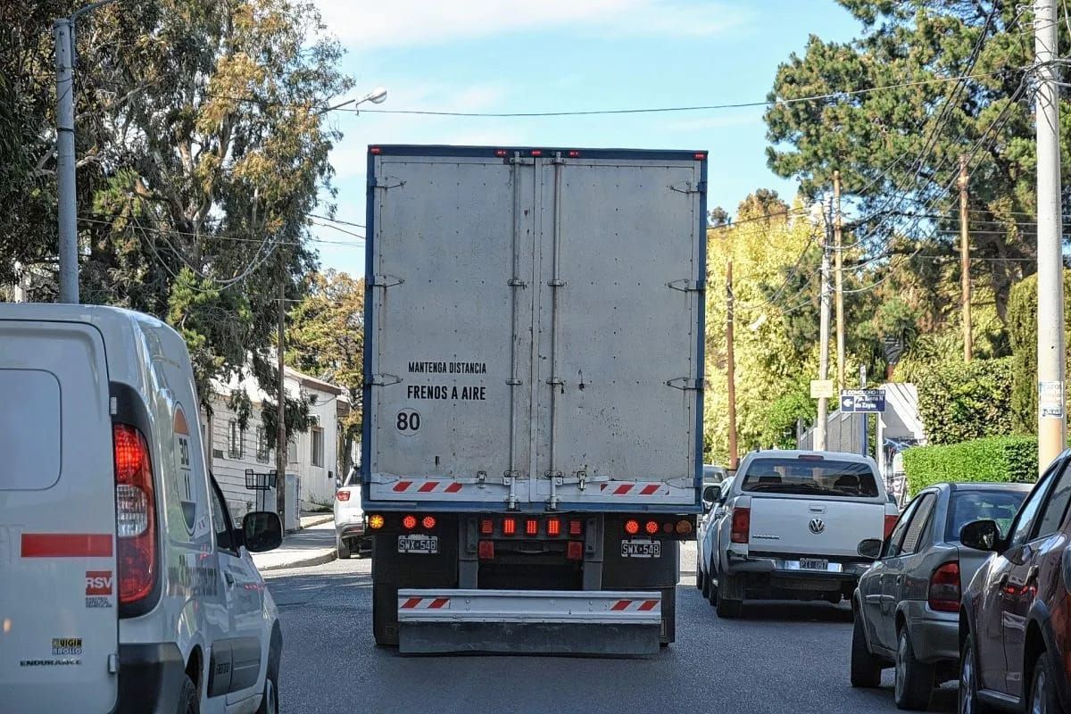 Modificarán el tránsito en Av. Yrigoyen por desplazamiento de camiones