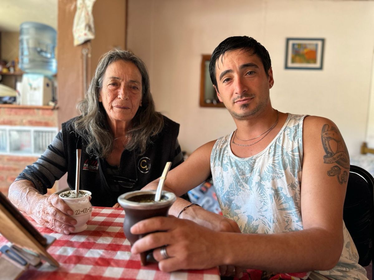 “Estamos luchando para salir adelante”: la historia de Agustín y su familia tras perderlo todo en un incendio