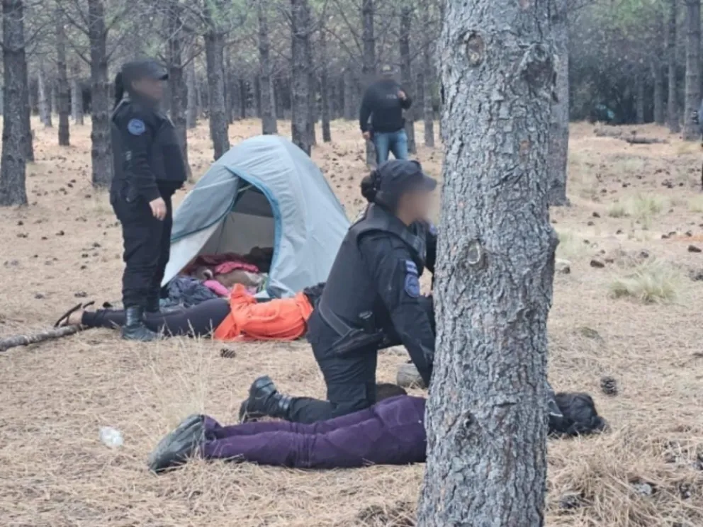 La Policía Federal detuvo a una mujer acusada por los graves incendios forestales en Esquel