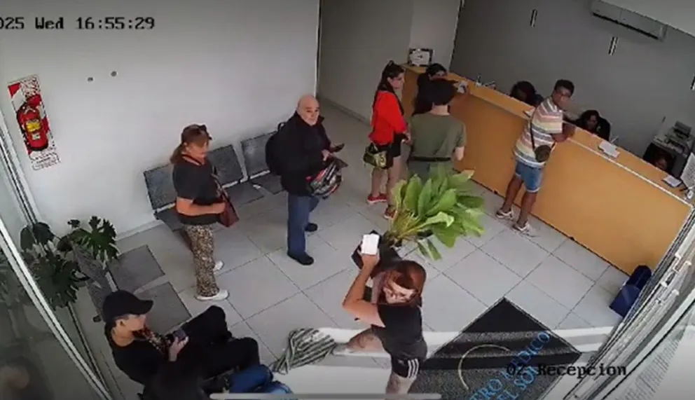 Mujer causó destrozos en una clínica tras negarle atención por falta de comprobante de pago