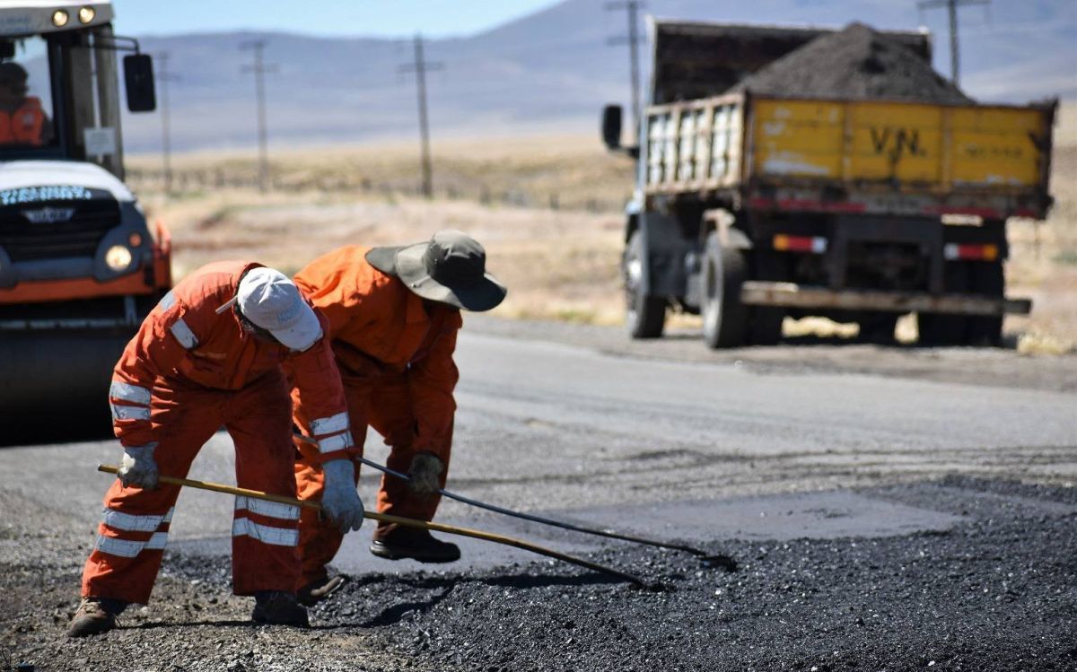 Vialidad Nacional realiza tareas de conservación en las rutas 25, 3 y 40