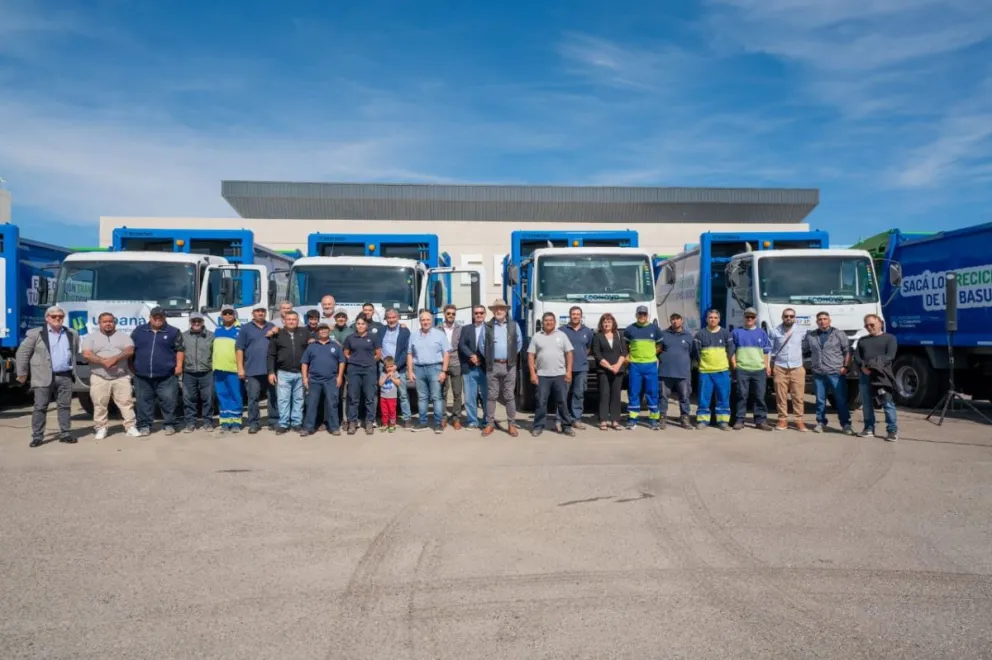 Othar participó de la presentación de la nueva flota de camiones de Urbana