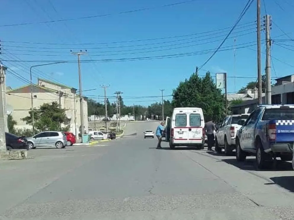 Un albañil de 20 años murió electrocutado en una obra de Santa Cruz