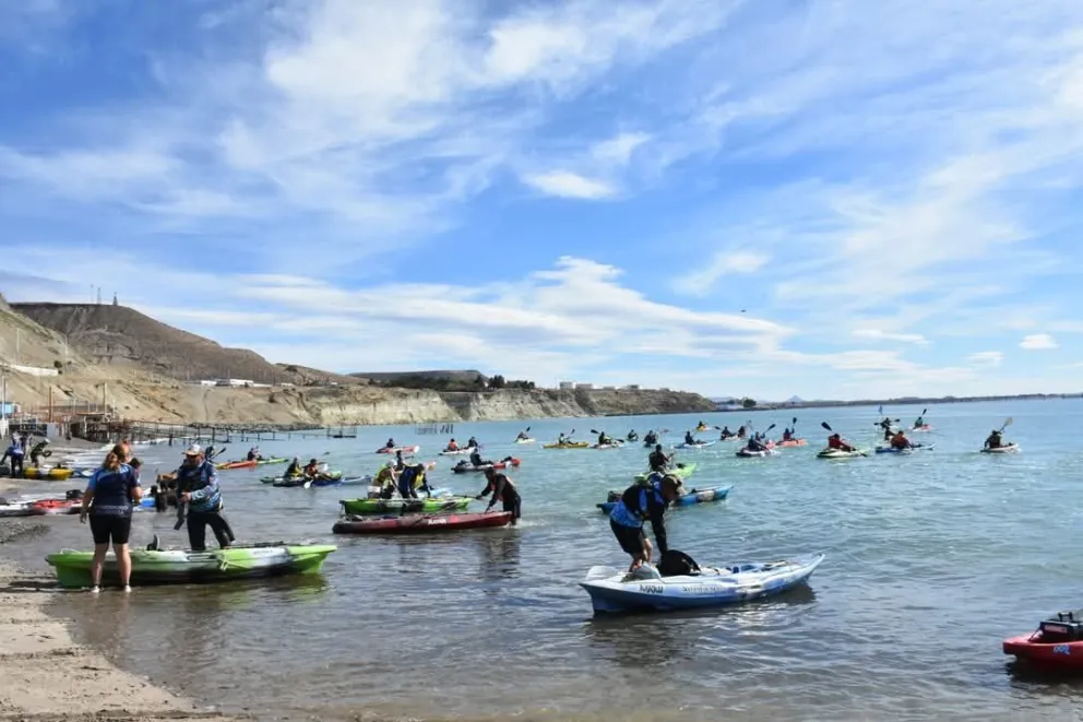 Torneo de Pesca y Kayak en la Costanera de Comodoro