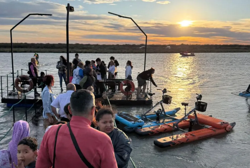 Se inauguró en la curva de El Elsa el muelle flotante «La Náutica»