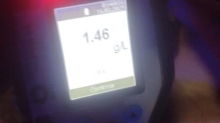 Trelew: Conducía ebria en zigzag y llevaba a su hija menor a bordo