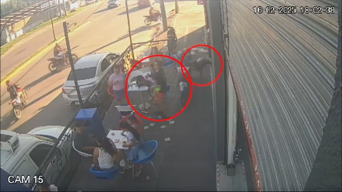 Atropelló a dos chicos y a una mujer mientras escapaba de un control