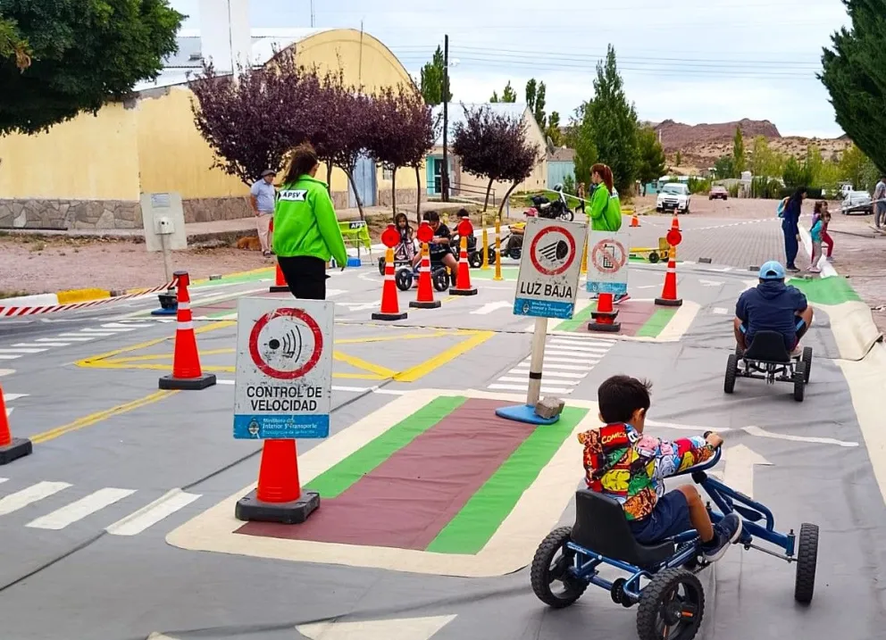 Provincia desplegó el Parque Temático Vial en el 65° aniversario de Los Altares