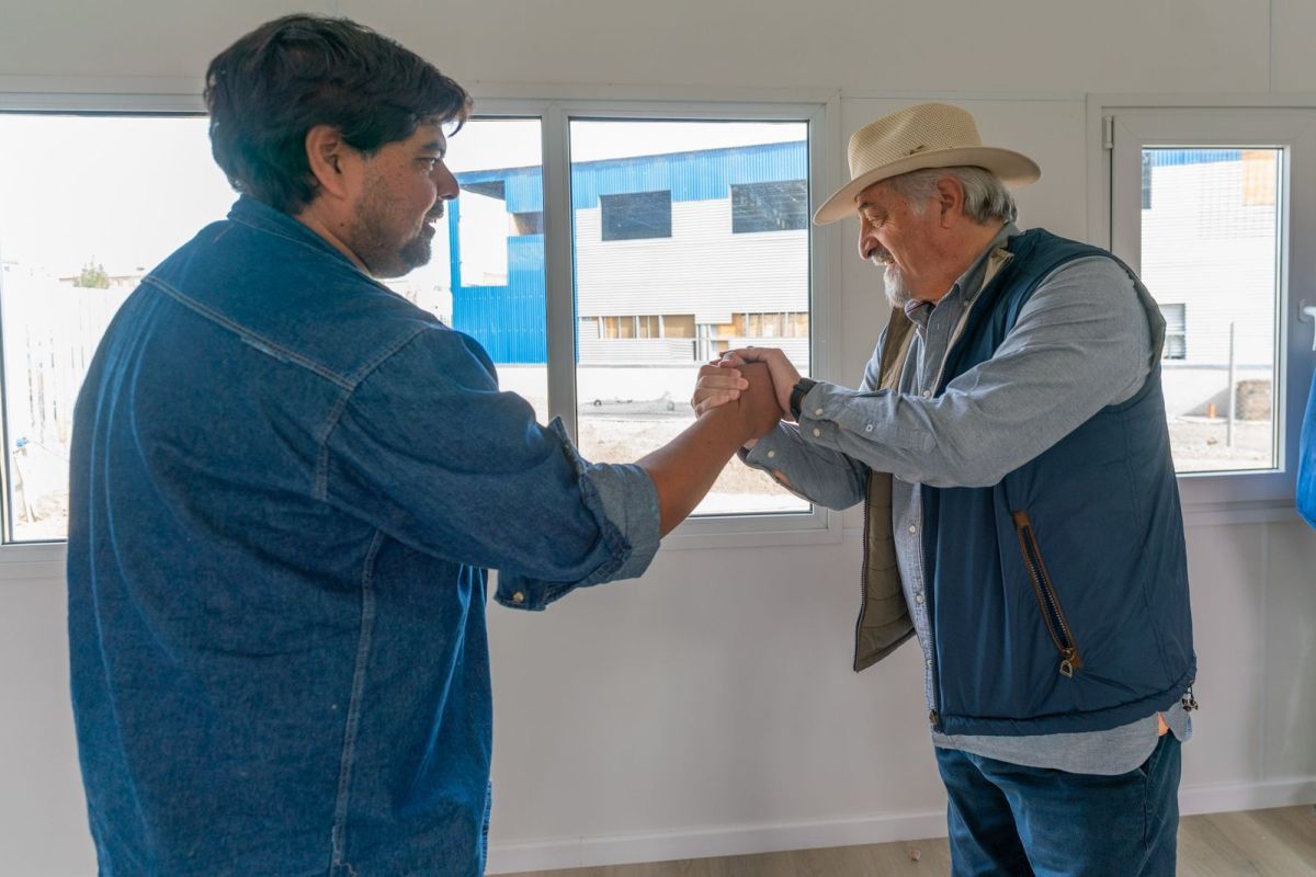 Othar recorrió la obra que incorpora dos nuevas aulas a la Escuela Municipal