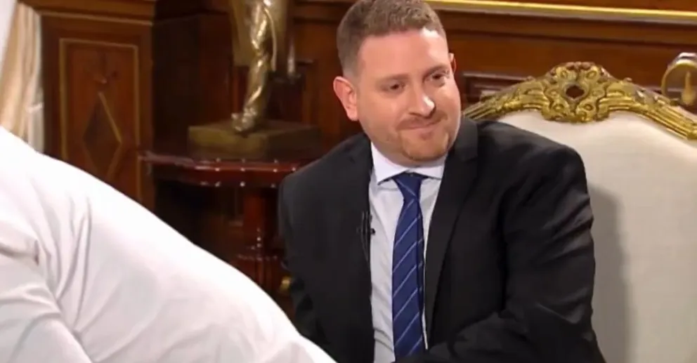 Filtran video sin editar de la entrevista a Milei: Santiago Caputo ordenó repetir preguntas sobre $LIBRA