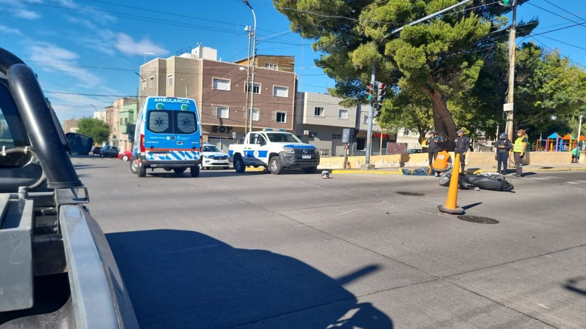 Dos personas heridas tras un fuerte choque en Comodoro