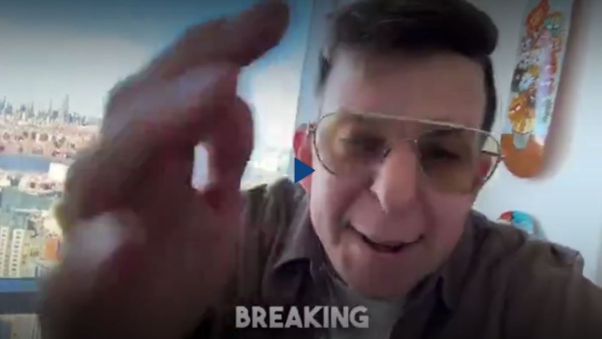 En la prensa extranjera denuncian que Hayden Davis le pagaba a Karina Milei para "controlar" al Presidente