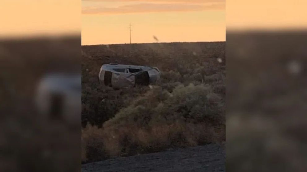 Una mujer murió tras volcar su auto en la Ruta 151