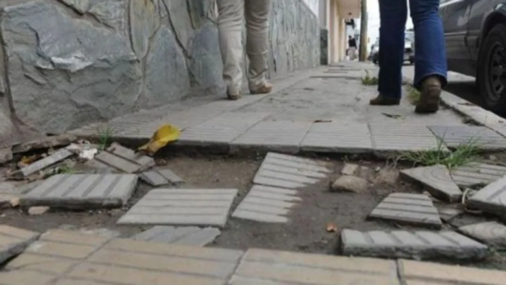 Millonaria indemnización a una víctima por veredas en mal estado