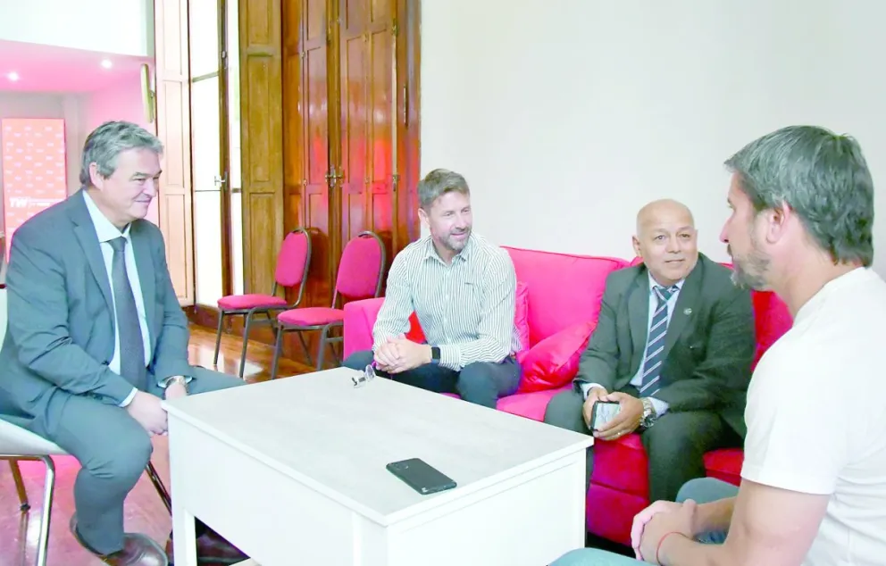 Trelew: Municipio y Banco Credicoop buscan generar herramientas de desarrollo para la ciudad