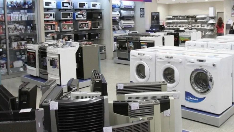 El consumo repunta: hay más gasto en bienes durables y menos en el día a día