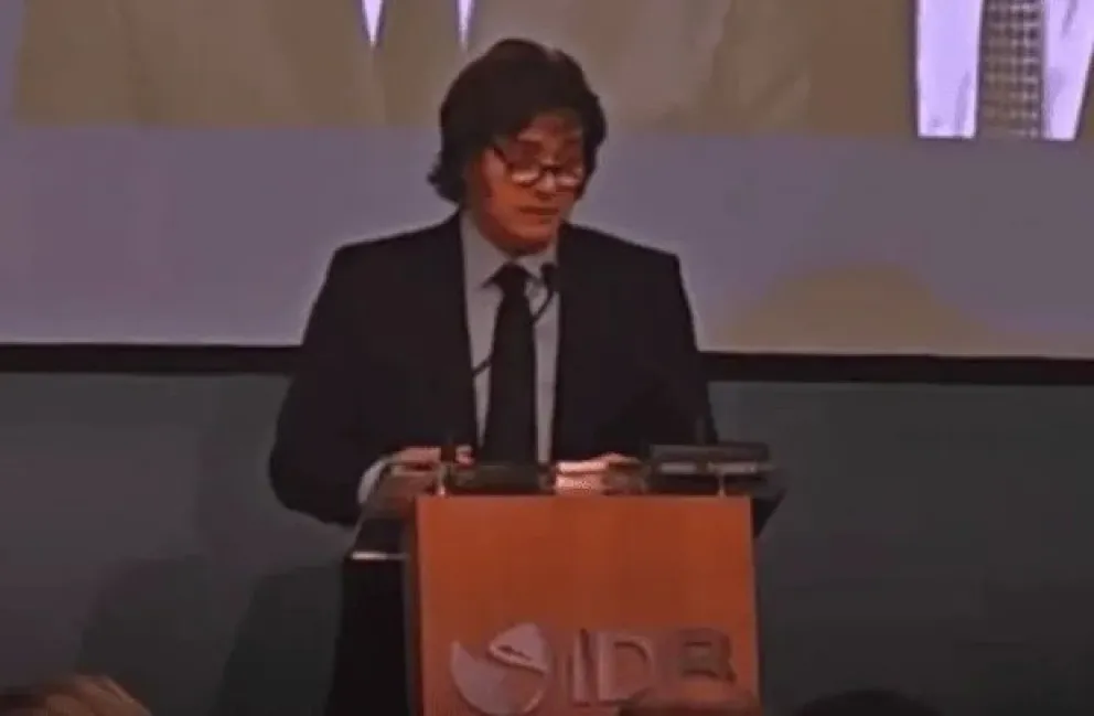 Milei no pudo con su genio en el BID, pero el auditorio lo celebró con aplausos