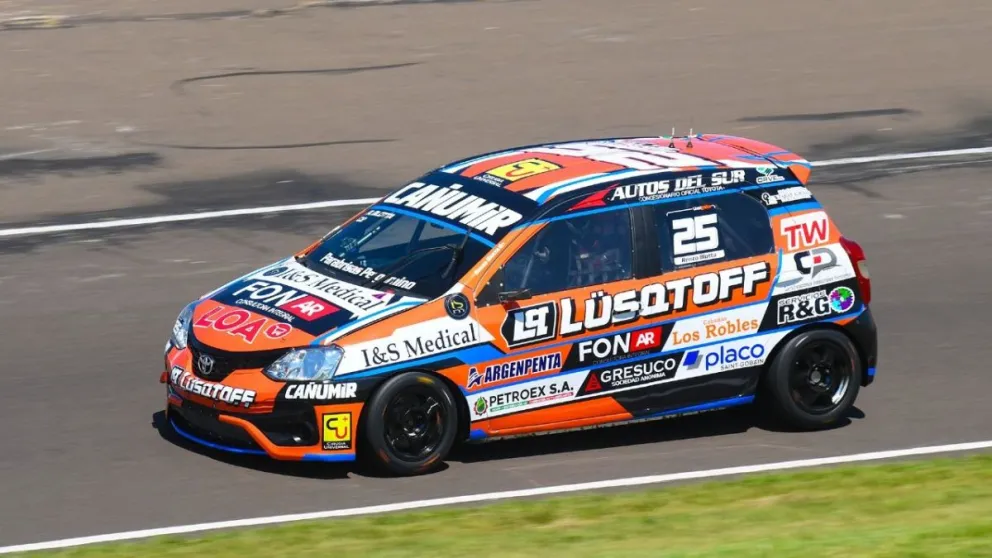 Renzo Blotta ganó la primera serie e hizo la pole en Paraná