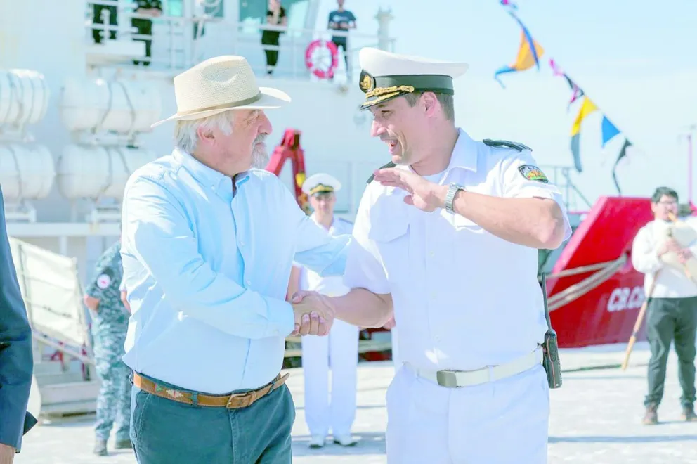 Othar recibió a la tripulación del buque búlgaro “Cyrill y Methodius” en su segunda visita a la ciudad
