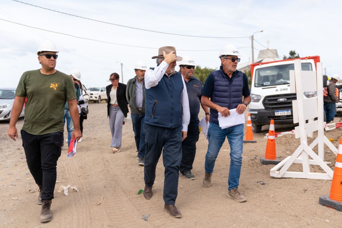 Othar recorrió la obra de gas de Stella Maris que beneficiará a 51 familias