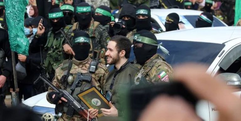 Hamás advirtió que la negativa de Israel a intercambiar prisioneros sería un golpe para la tregua