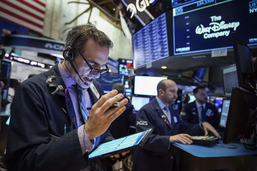 Las acciones argentinas caen en Wall Street por la guerra comercial