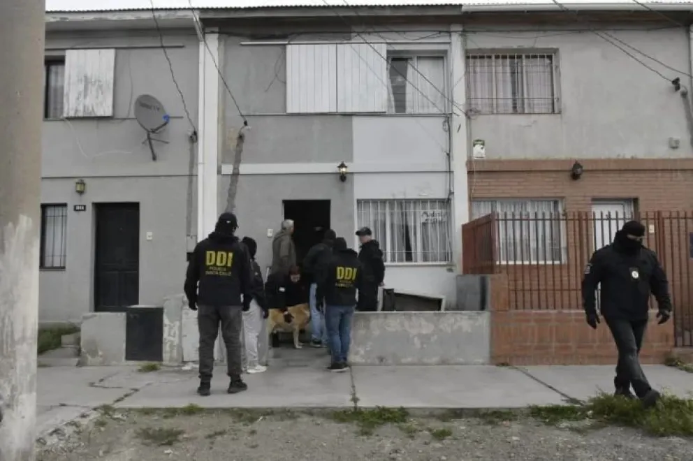 Santa Cruz: asistían a una mujer descompensada y hallaron más de tres kilos de marihuana en su casa