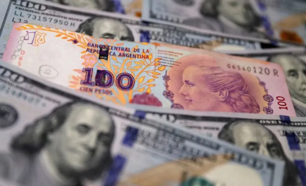 Desde hoy los comercios podrán cobrar en dólares con tarjeta de débito