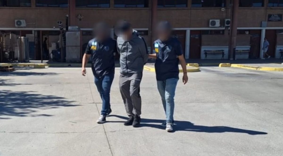 Detuvieron en Puerto Madryn a un hombre con pedido de captura por tentativa de robo