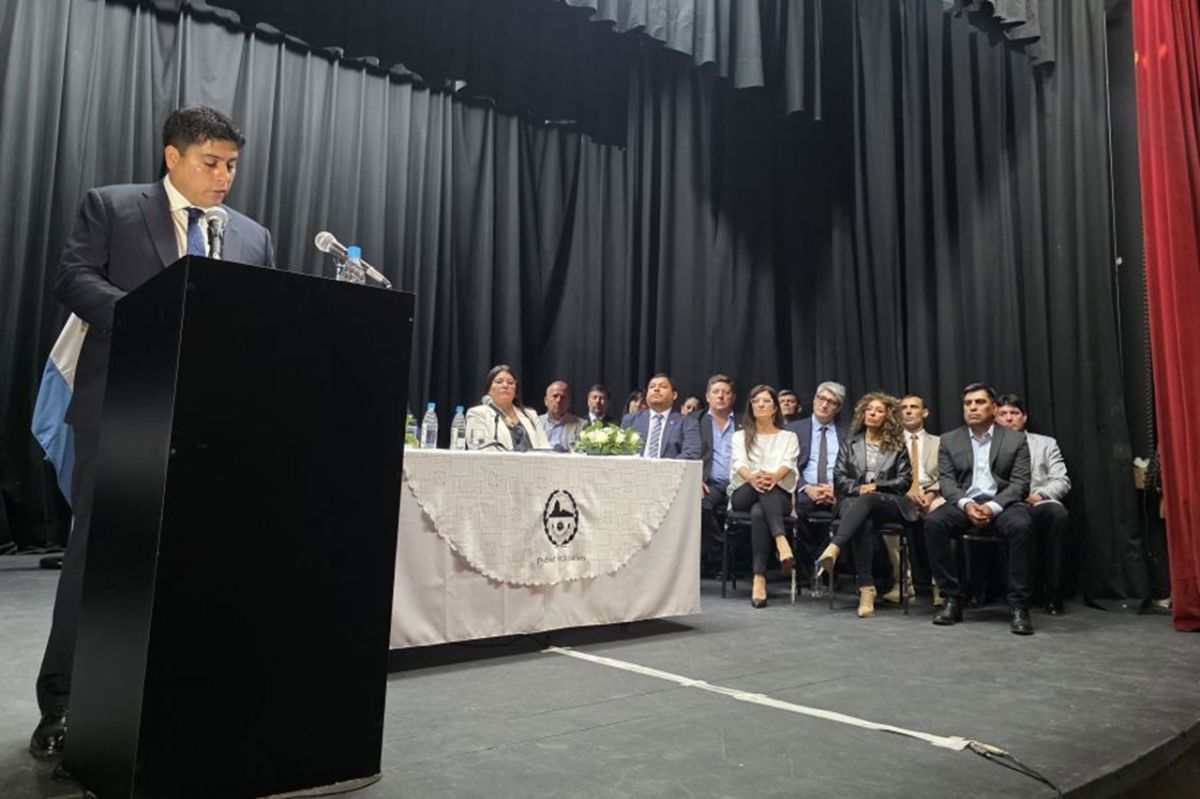 Claudio Vidal encabezó la apertura del 52° Período Legislativo de Santa Cruz