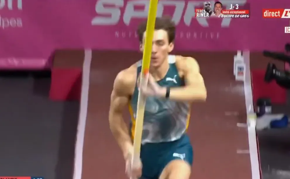 Armand Duplantis volvió hacer récord en salto con garrocha