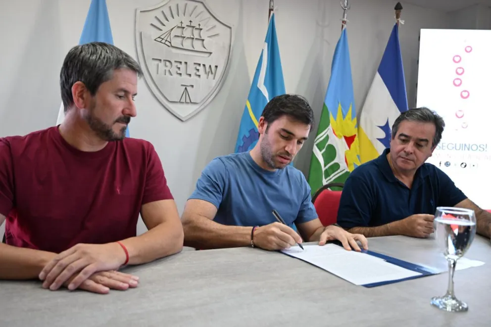 Chubut y Trelew firmaron convenios para mejorar la infraestructura urbana