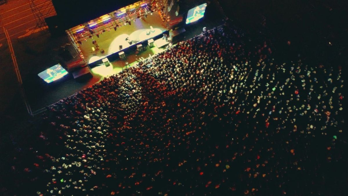 Esquel celebró a lo grande su 119° Aniversario con una multitud en el Estadio Municipal