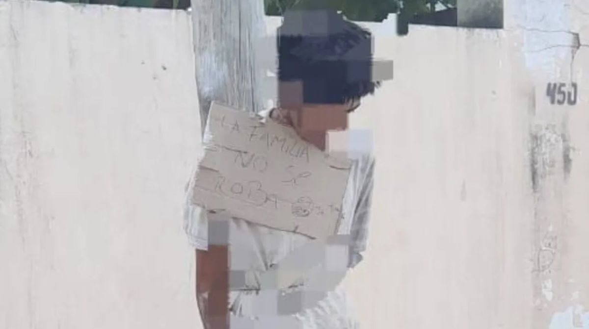 Córdoba: hallan a un joven atado a un poste acusado de robar a un familiar