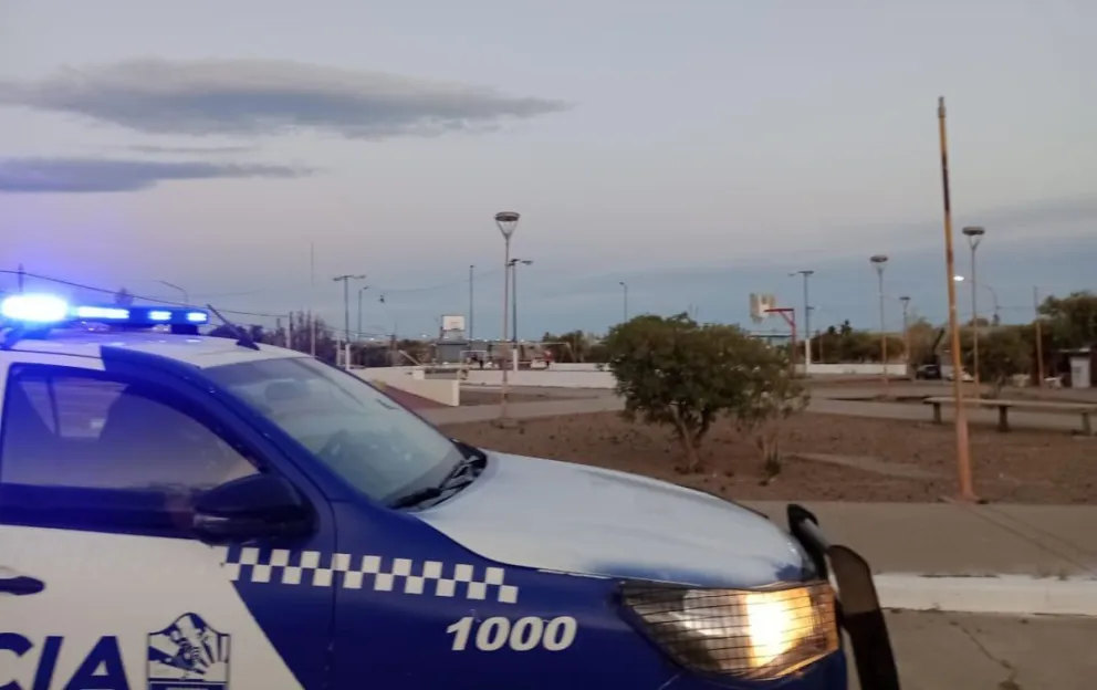 Detienen a un sujeto cuando intentaba robar elementos de una vivienda