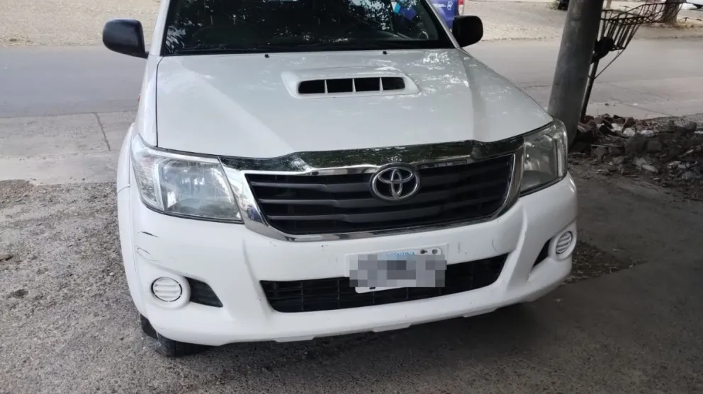 Atropellaron a dos policías para evadir un control policial, pero fue detenido