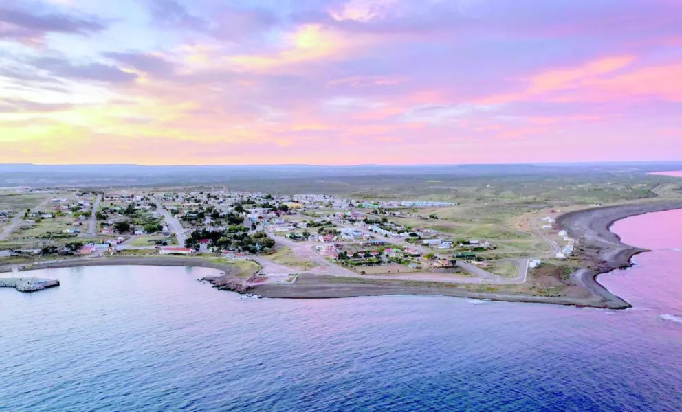 Camarones, un refugio de biodiversidad donde la naturaleza y el turismo crecen a la par
