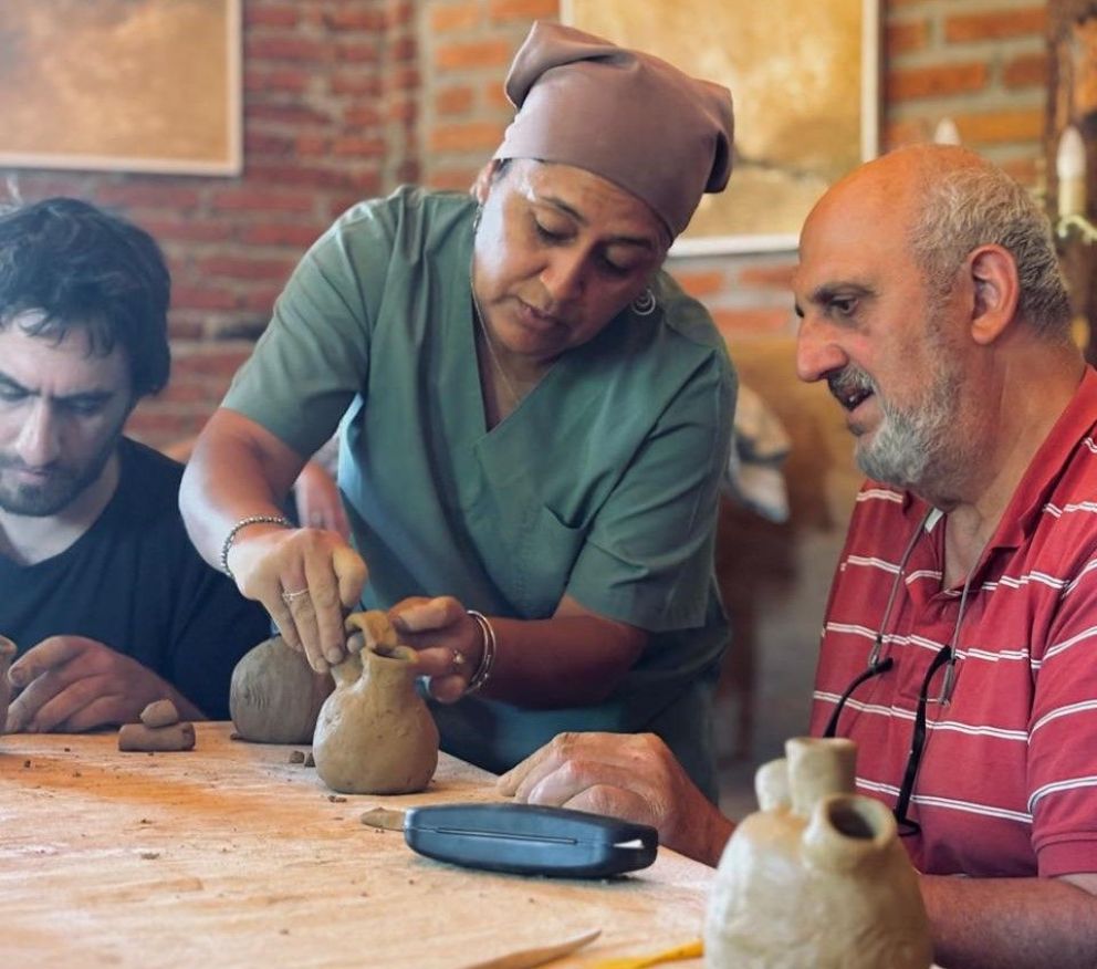 Provincia acompañó la realización de la residencia “Chouyun Wizufe - Renacer Alfarero” en Paso del Sapo