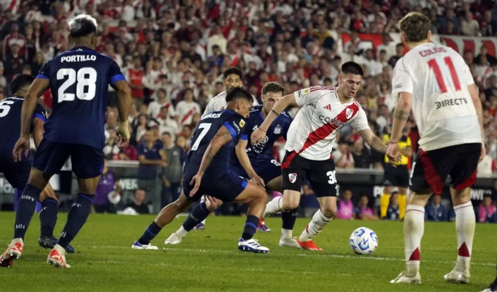 River y Talleres se miden en Paraguay por la Supercopa Internacional