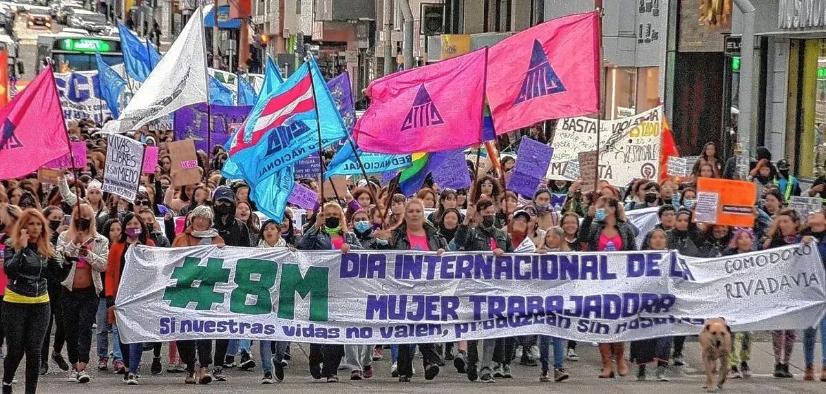 Comodoro conmemora el Día Internacional de la Mujer Trabajadora con actividades y la tradicional marcha