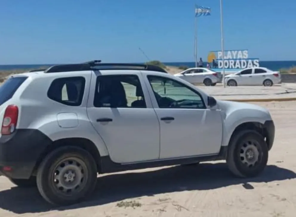 Robaron dos vehículos en Trelew: uno se lo llevaron al dueño de una casa que desvalijaron