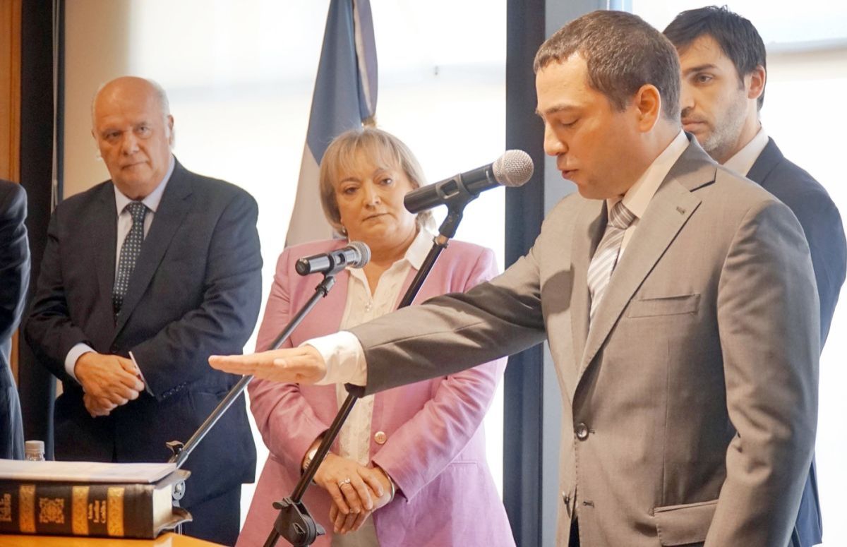 Biss participó de la asunción del ministro del Superior Tribunal de Justicia del Chubut