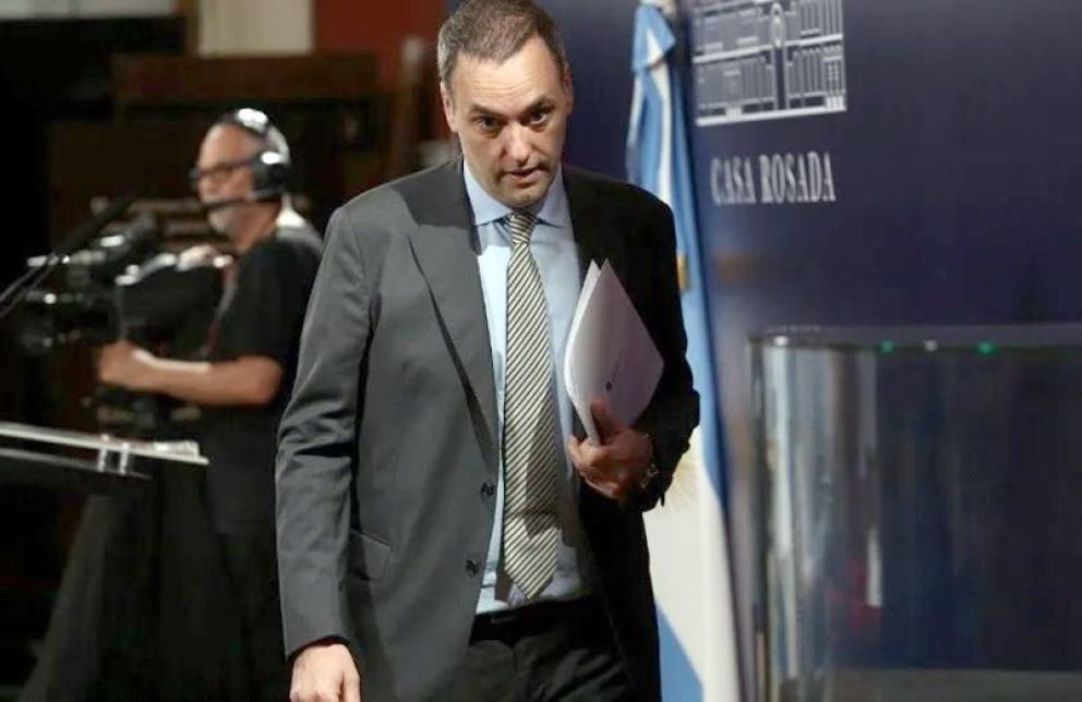 Adorni confirmó que se apunta a cerrar un nuevo acuerdo con el FMI en el primer cuatrimestre del 2025