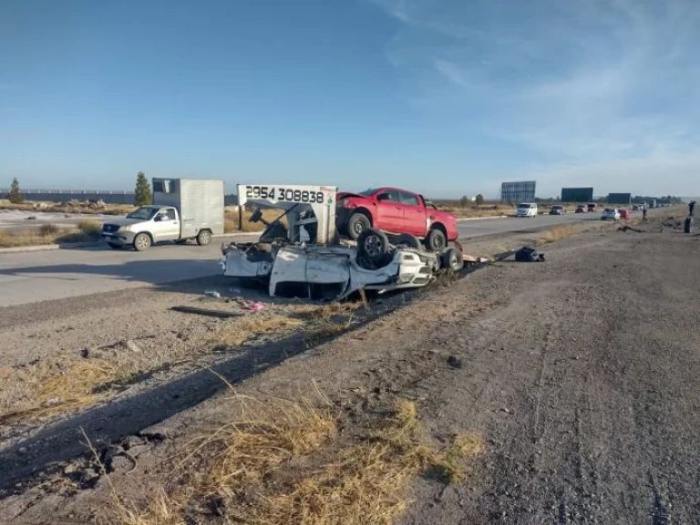Violento choque frontal en la Doble Trocha entre Trelew y Puerto Madryn